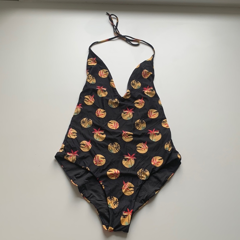 One peace swimming suite